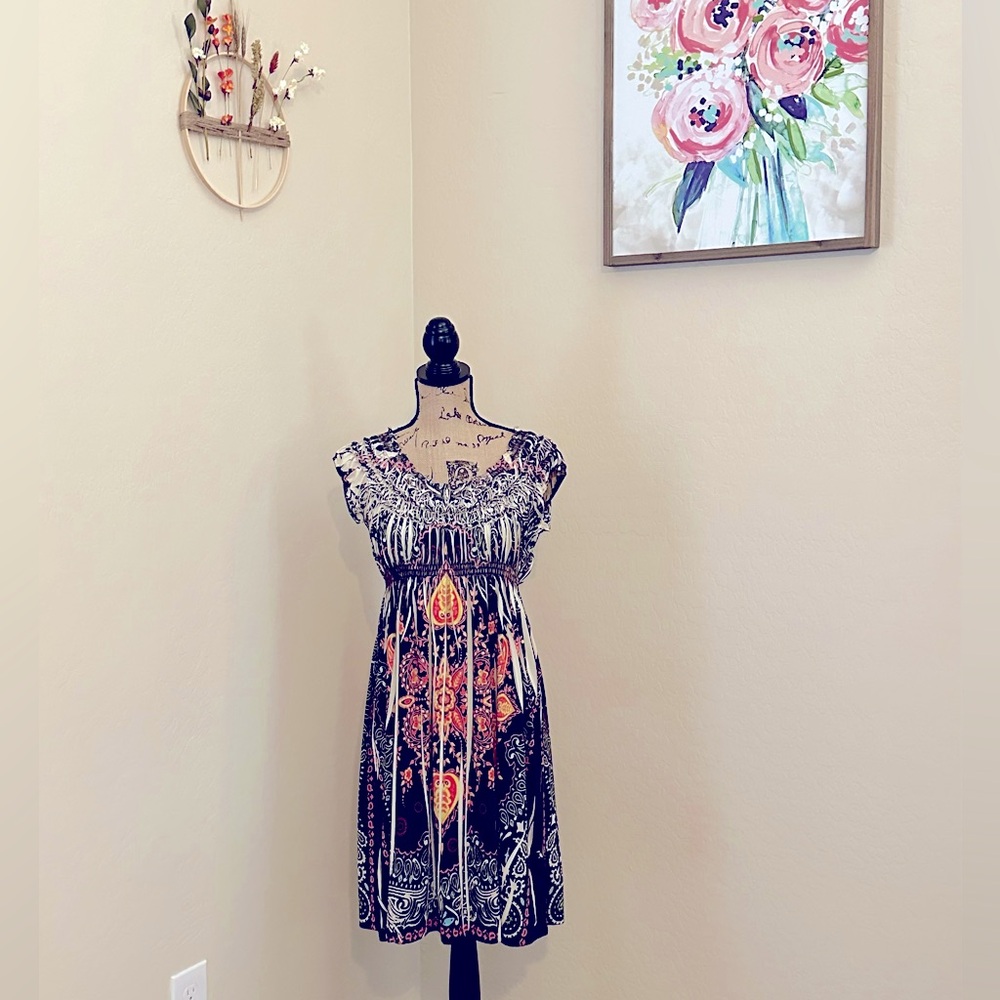 One World Pleated Top Dress - Medium